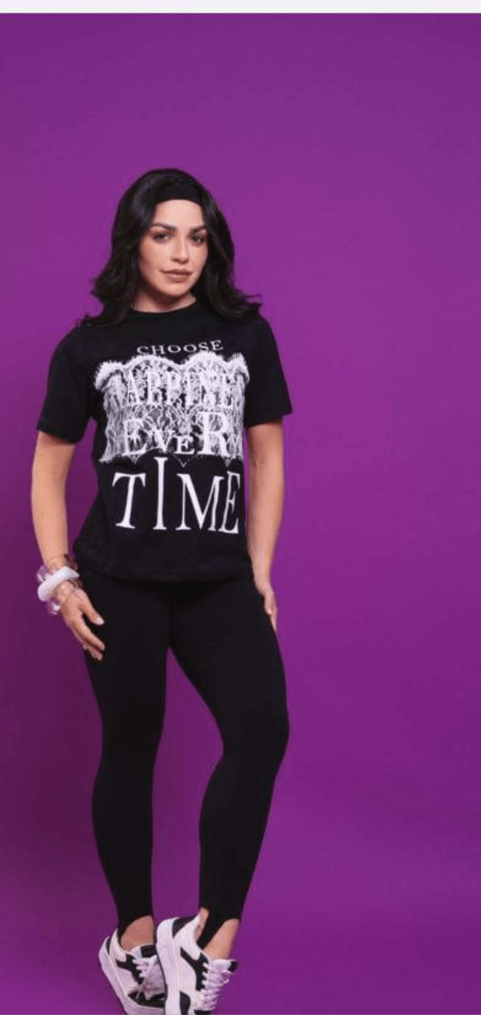 Blusa feminina preta "Chose happy ever time"