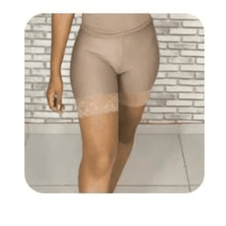 Short segunda pele com renda 